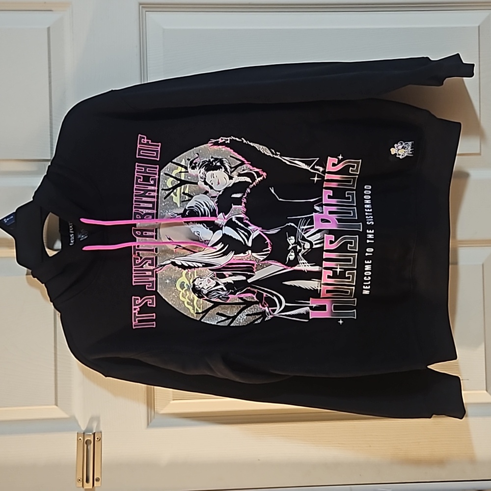 DISNEY HOCUS POCUS GRAPHIC HOODIE: BLACK: NEW WITH TAGS: SIZE XS